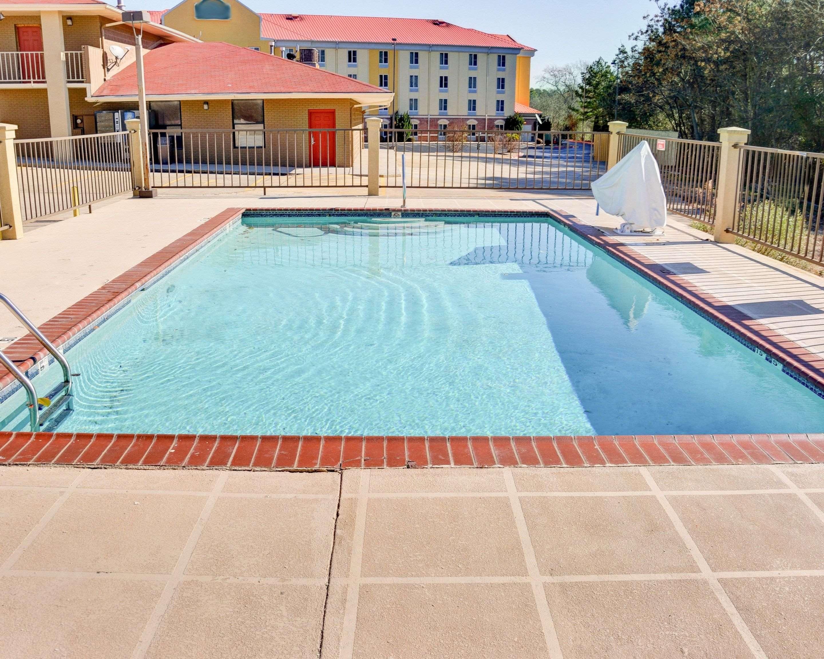 Quality Inn & Suites Hot Springs-Lake Hamilton Exteriör bild
