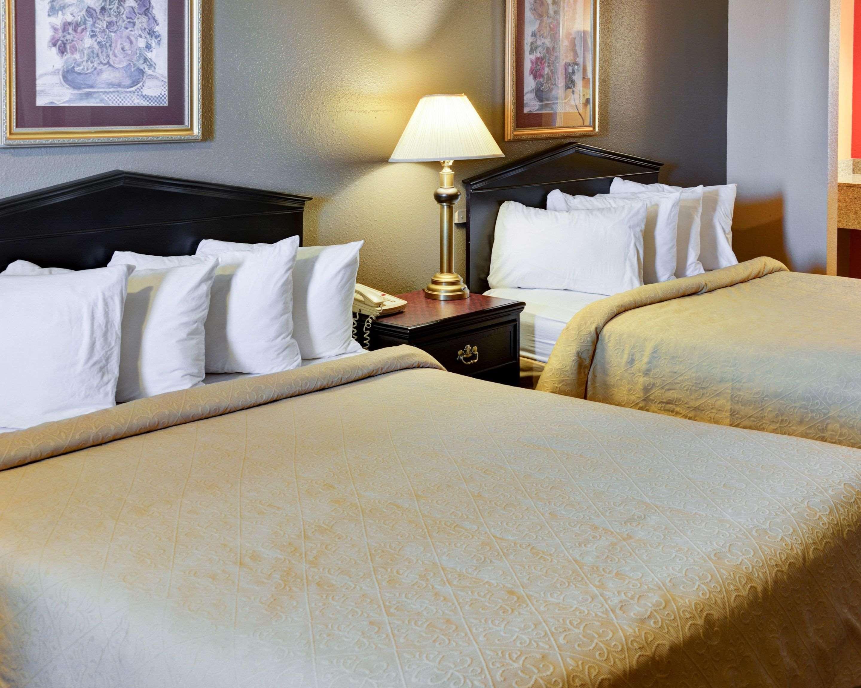 Quality Inn & Suites Hot Springs-Lake Hamilton Exteriör bild