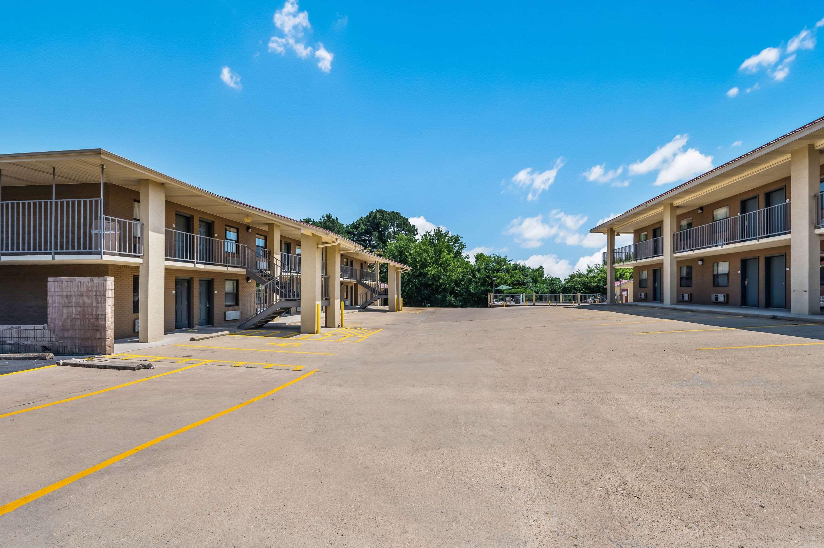 Quality Inn & Suites Hot Springs-Lake Hamilton Exteriör bild