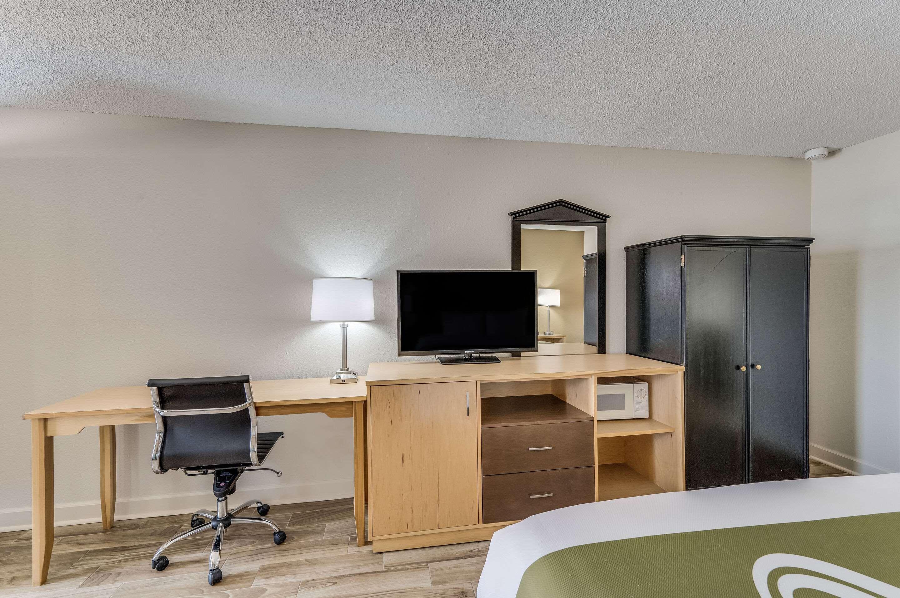Quality Inn & Suites Hot Springs-Lake Hamilton Exteriör bild
