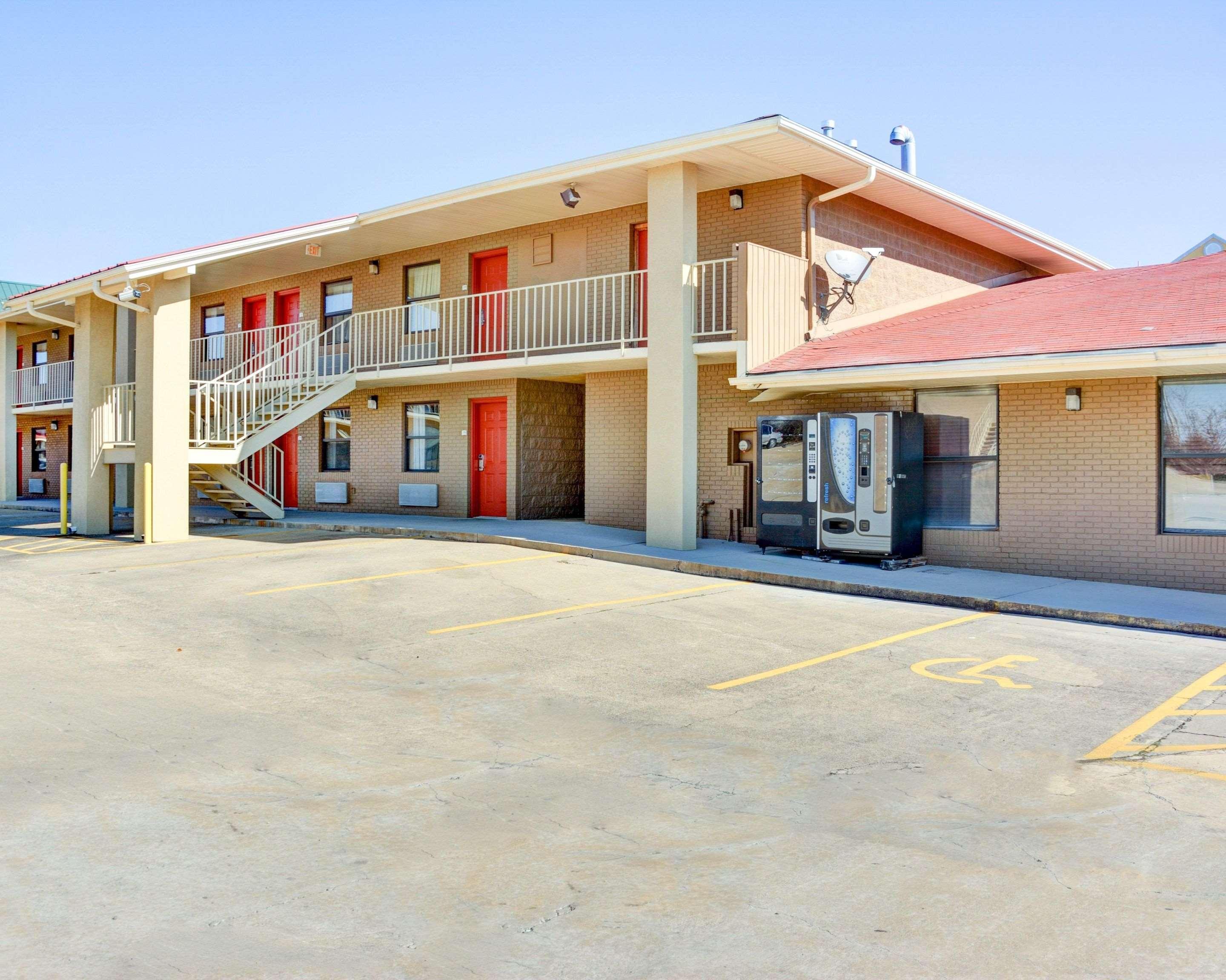 Quality Inn & Suites Hot Springs-Lake Hamilton Exteriör bild